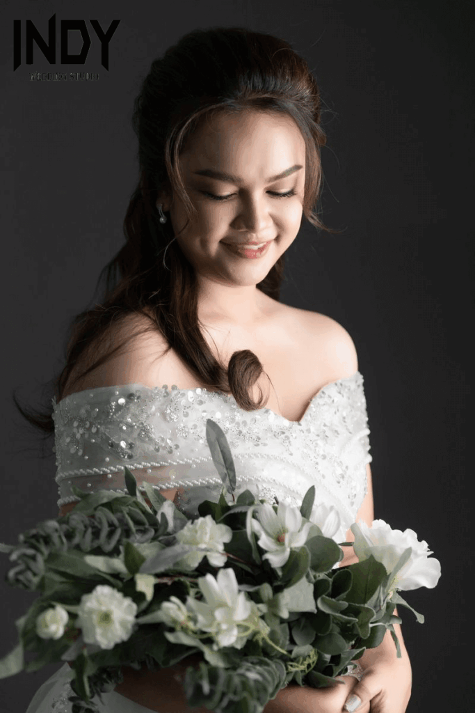 ถ่ายรูปแต่งงานในสตูดิโอ